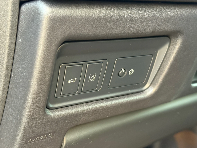 Land Rover Discovery 2.0D* 2016г* 167.000КМ* LIMITED* РЪЧКА* Панорама - автомобили, коли, обяви за нови и употребявани 15