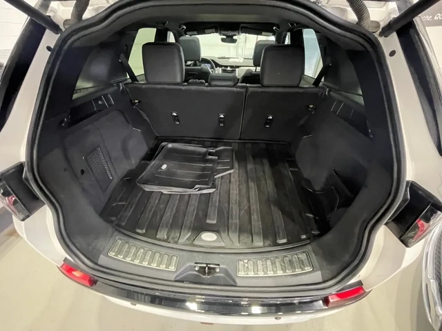 Land Rover Discovery Sport * R-Dynamic* 4WD* KEYLESS* Camera* 360* - автомобили, коли, обяви за нови и употребявани 9