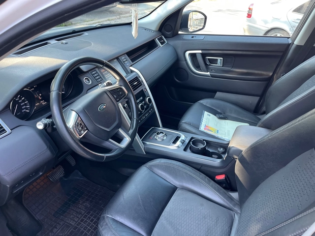 Land Rover Discovery Sport 2.2HDI Automat 4x4 - автомобили, коли, обяви за нови и употребявани 7