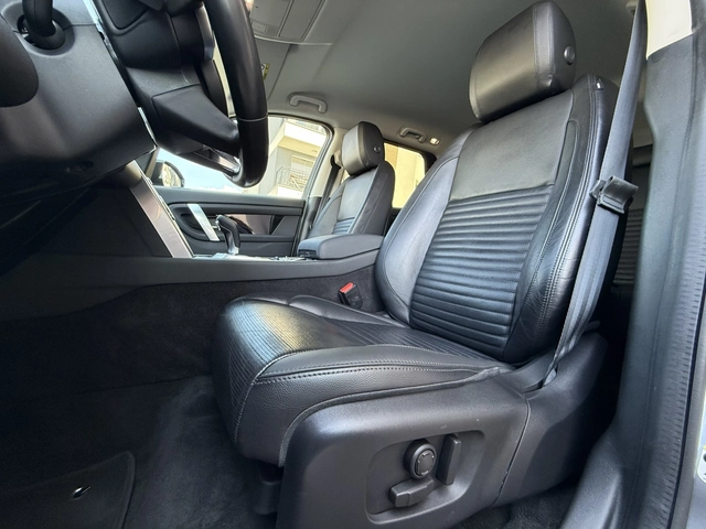 Land Rover Discovery Sport FACELIFT-2.0D-4X4-AVTOMAT-DIGITAL- - автомобили, коли, обяви за нови и употребявани 12