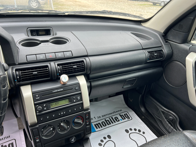 Land Rover Freelander 2.0 TD4 - автомобили, коли, обяви за нови и употребявани 14