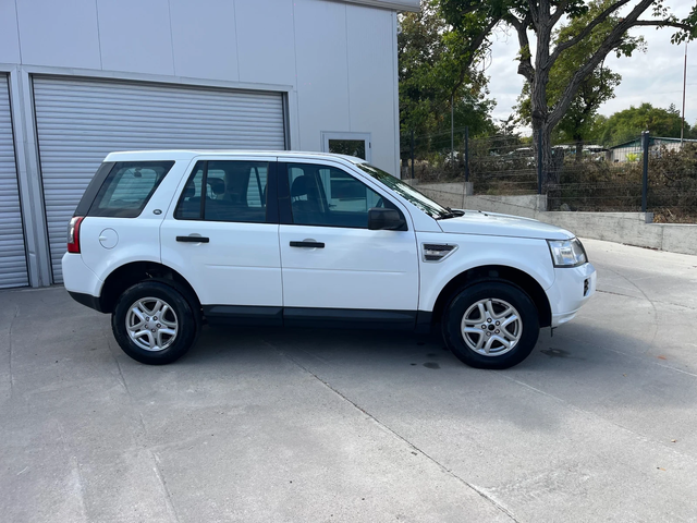Land Rover Freelander 2.2d - автомобили, коли, обяви за нови и употребявани 3