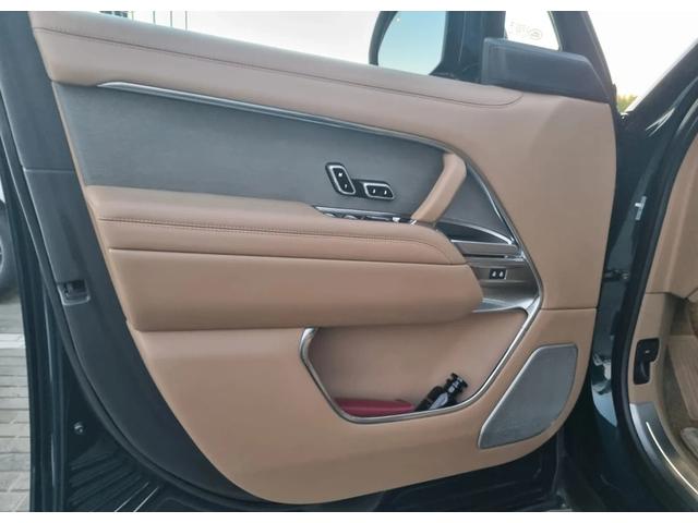Land Rover Range Range Rover LWB SV 4.4 V8 P530 AWD - автомобили, коли, обяви за нови и употребявани 9
