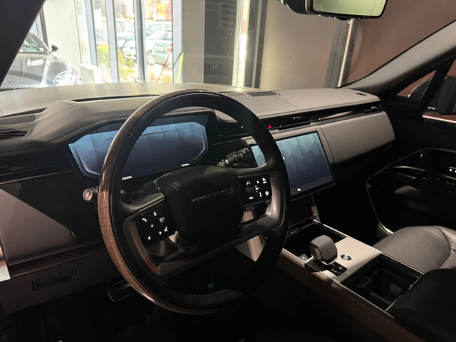 Land Rover Range rover P530 LWB Autobiography - автомобили, коли, обяви за нови и употребявани 3