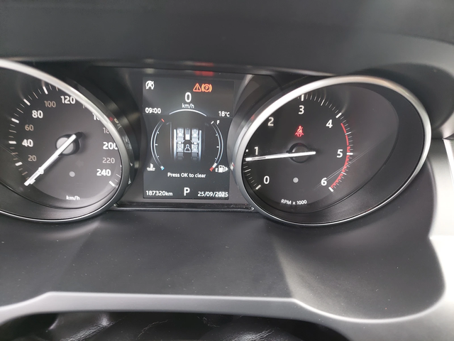 Land Rover Range Rover Evoque 2, 0d 180ps 4x4 - автомобили, коли, обяви за нови и употребявани 10