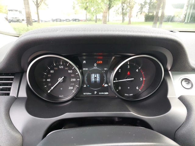 Land Rover Range Rover Evoque 2, 0d 180ps 4x4 - автомобили, коли, обяви за нови и употребявани 7