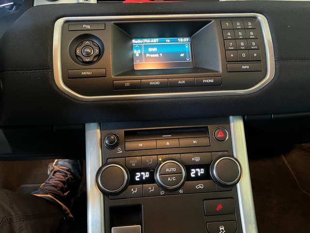 Land Rover Range Rover Evoque 2.2 Diesel - автомобили, коли, обяви за нови и употребявани 10