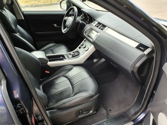 Land Rover Range Rover Evoque 2.0td4/150/4x4/SE - автомобили, коли, обяви за нови и употребявани 10