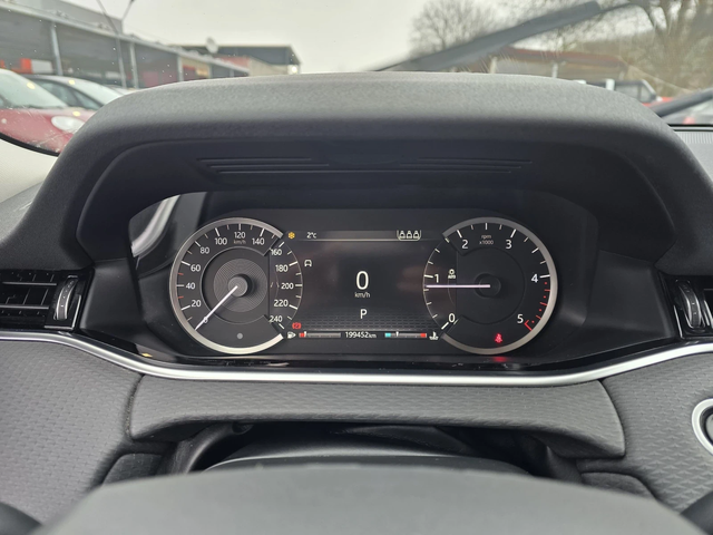 Land Rover Range Rover Evoque 2.0D 150к.с mhev AWD - автомобили, коли, обяви за нови и употребявани 16