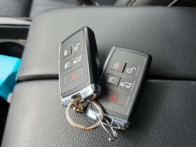 Land Rover Range Rover Evoque HST| PANORAMA| 2 КЛЮЧА| - автомобили, коли, обяви за нови и употребявани 7