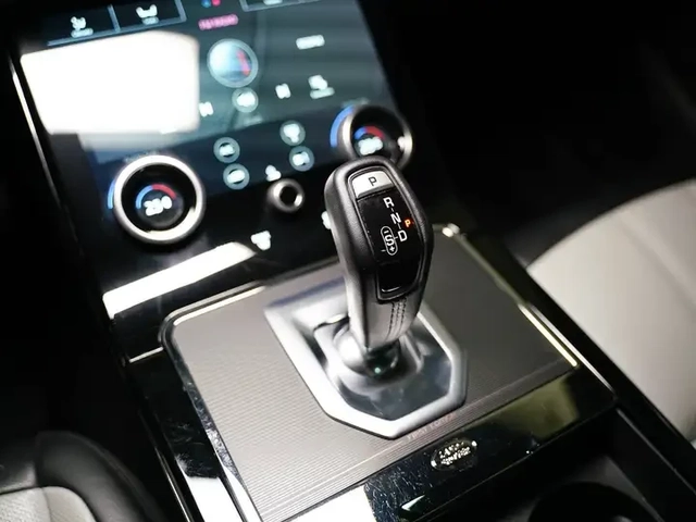 Land Rover Range Rover Evoque FIRST EDITION | MERIDIAN | HUD | PANO | CARFAX - автомобили, коли, обяви за нови и употребявани 14