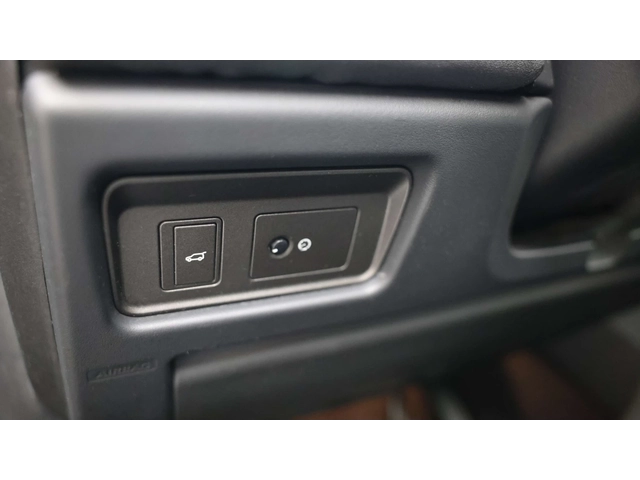 Land Rover Range Rover Evoque SE 2, 0L, ЦЕНА ДО БГ - автомобили, коли, обяви за нови и употребявани 9