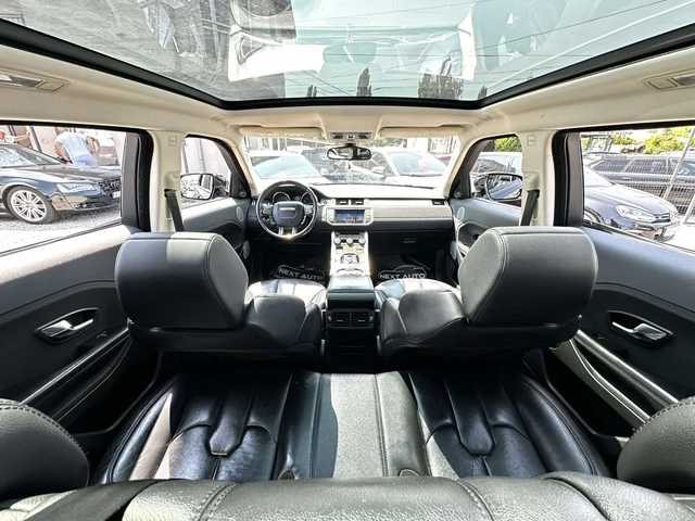 Land Rover Range Rover Evoque SPORT 2.0i 241HP PANO CAMERA SWISS - автомобили, коли, обяви за нови и употребявани 8