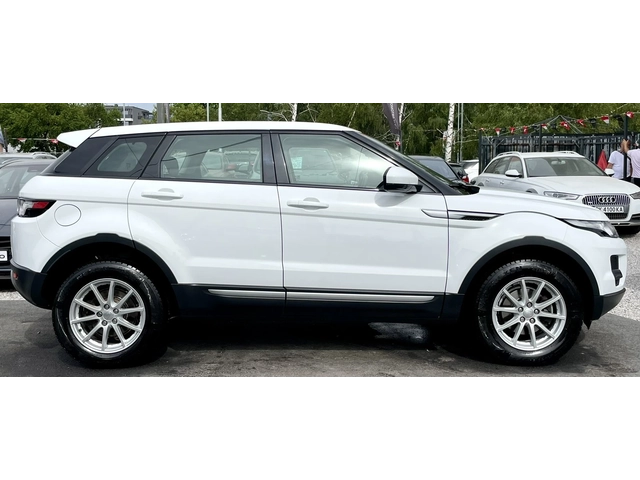 Land Rover Range Rover Evoque 2.2D 150HP TD4 EURO5B - автомобили, коли, обяви за нови и употребявани 3