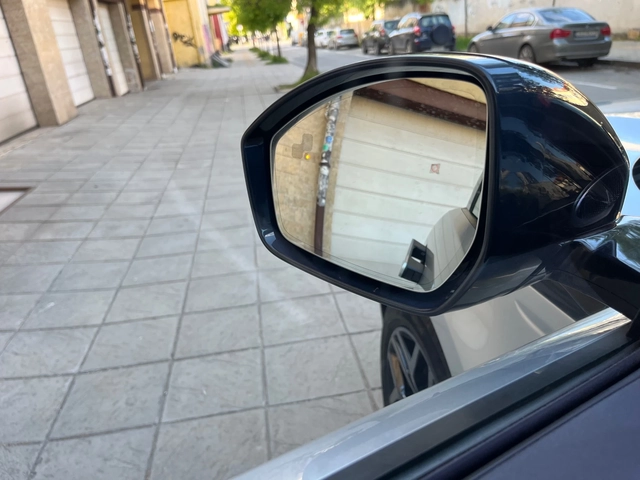 Land Rover Range Rover Evoque R-dynamic Evoque D180 AWD FULL 129000km - автомобили, коли, обяви за нови и употребявани 14