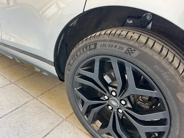 Land Rover Range Rover Evoque R-dynamic Evoque D180 AWD FULL 129000km - автомобили, коли, обяви за нови и употребявани 16