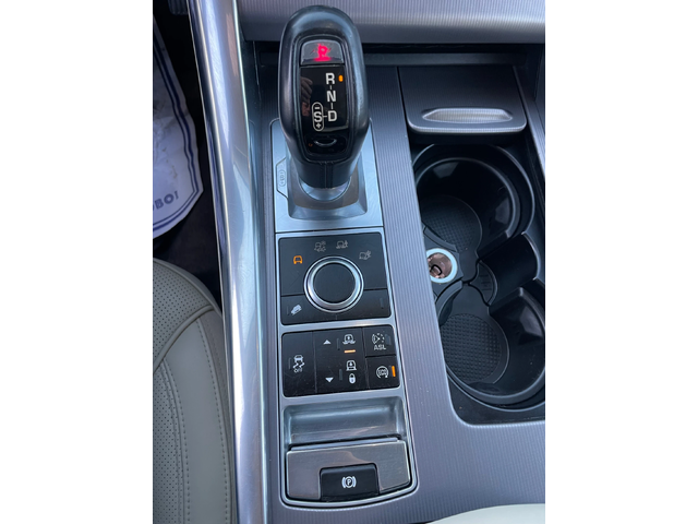 Land Rover Range Rover Sport 3.0TDI-249-NAVI-KAMERA-ITALIA - автомобили, коли, обяви за нови и употребявани 9
