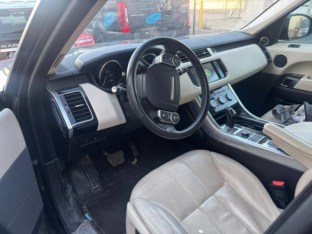 Land Rover Range Rover Sport HSE Td6* ПОДГРЕВ* ПАНО* КАМЕРА - автомобили, коли, обяви за нови и употребявани 3