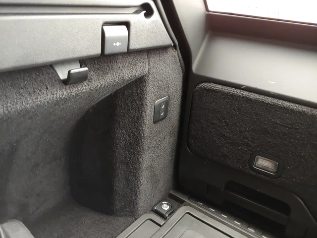 Land Rover Range Rover Sport - автомобили, коли, обяви за нови и употребявани 14
