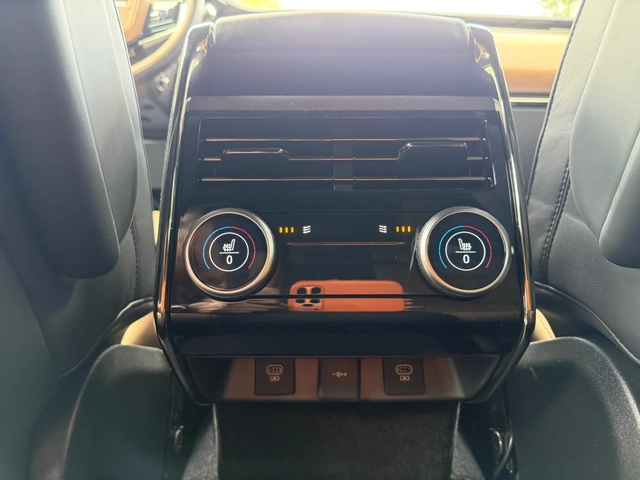 Land Rover Range Rover Sport Full 13000km - автомобили, коли, обяви за нови и употребявани 13