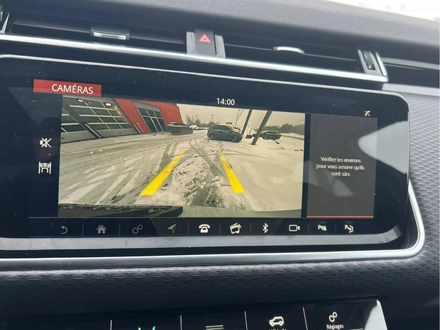 Land Rover Range Rover Velar * P300 R Dynamic SE * CARFAX * ЦЕНА ДО БГ - автомобили, коли, обяви за нови и употребявани 10