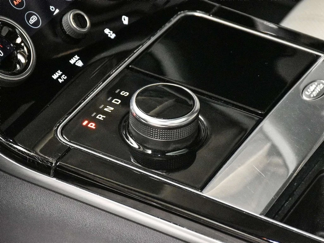 Land Rover Range Rover Velar * S R Dynamic * CARFAX * ЦЕНА ДО БГ - автомобили, коли, обяви за нови и употребявани 10