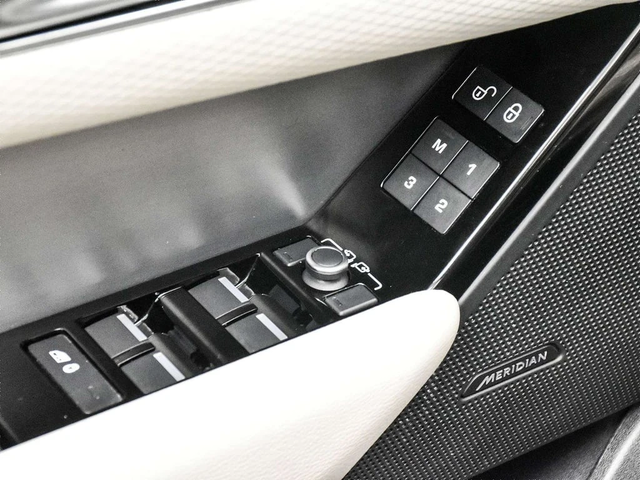 Land Rover Range Rover Velar * S R Dynamic * CARFAX * ЦЕНА ДО БГ - автомобили, коли, обяви за нови и употребявани 11