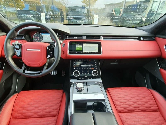 Land Rover Range Rover Velar P550 - автомобили, коли, обяви за нови и употребявани 3