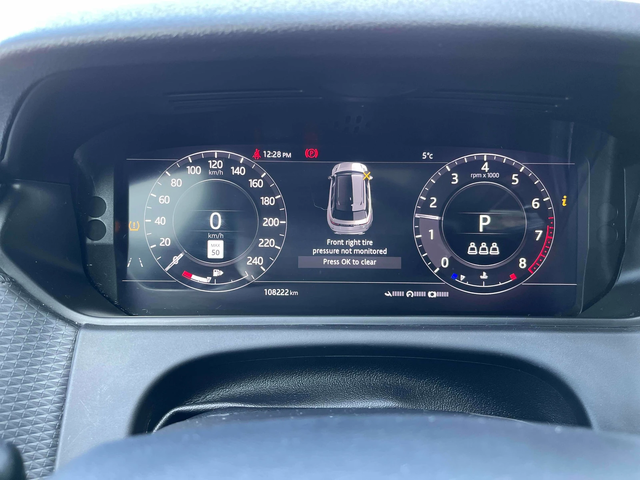 Land Rover Range Rover Velar - автомобили, коли, обяви за нови и употребявани 9