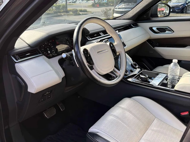Land Rover Range Rover Velar * R Dynamic HSE / First Edition * CARFAX * - автомобили, коли, обяви за нови и употребявани 5