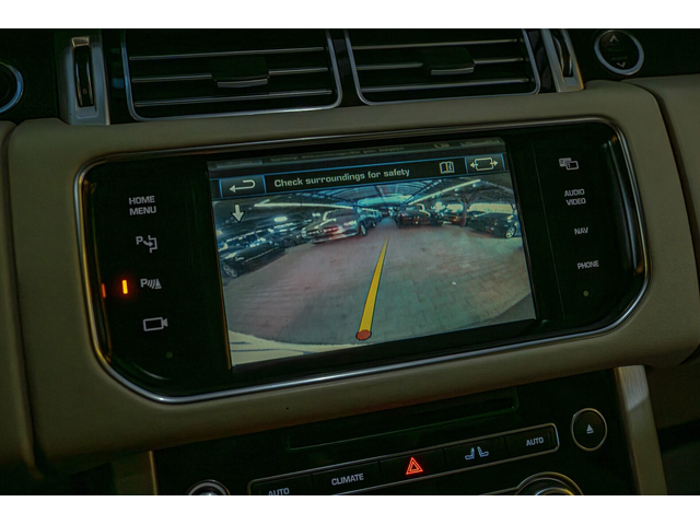 Land Rover Range Rover Vogue/SDV8/Virtual/Ambient/Камера/Meridian - автомобили, коли, обяви за нови и употребявани 10