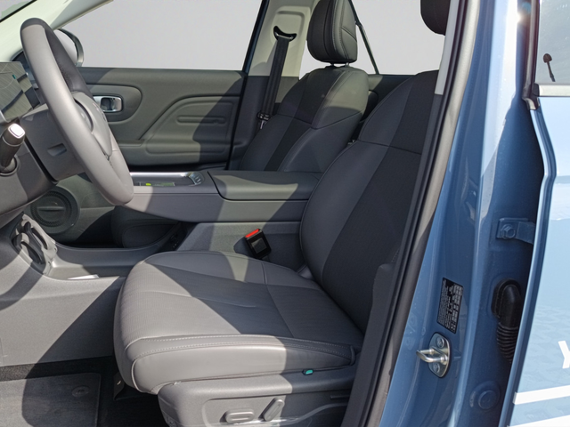 Leapmotor B10 - автомобили, коли, обяви за нови и употребявани 14