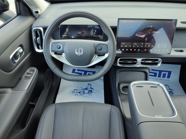 Leapmotor B10 DESIGN BEV 160kW SUV - автомобили, коли, обяви за нови и употребявани 9