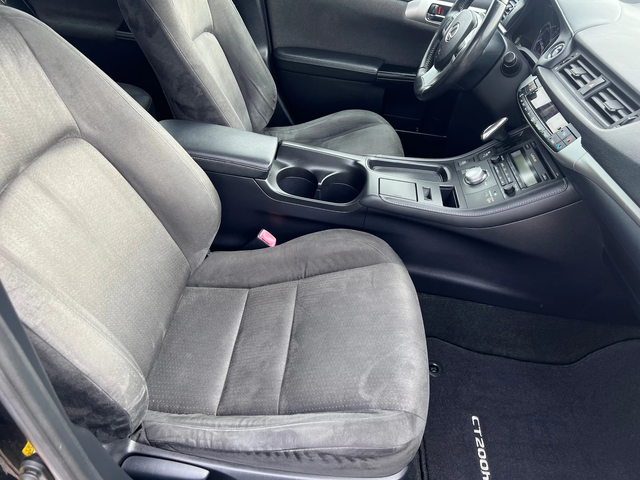 Lexus CT 200h 1.8 HYBRID - автомобили, коли, обяви за нови и употребявани 10