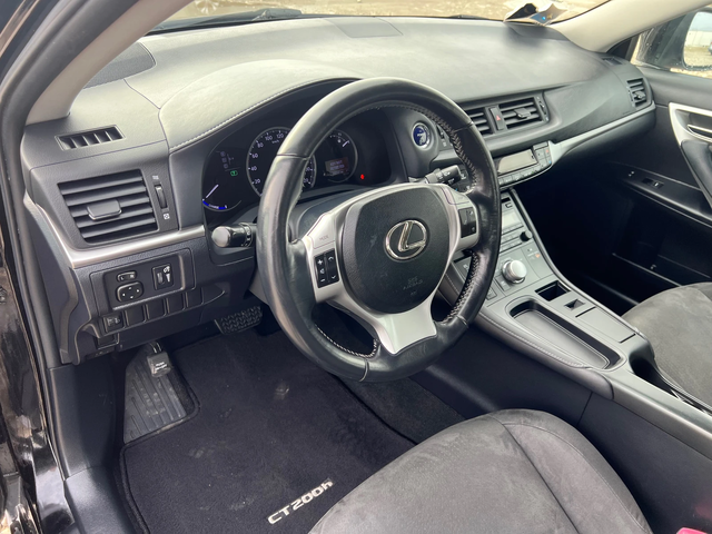 Lexus CT 200h 1.8 HYBRID - автомобили, коли, обяви за нови и употребявани 9