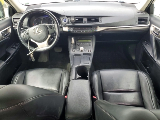 Lexus CT 200h - автомобили, коли, обяви за нови и употребявани 4