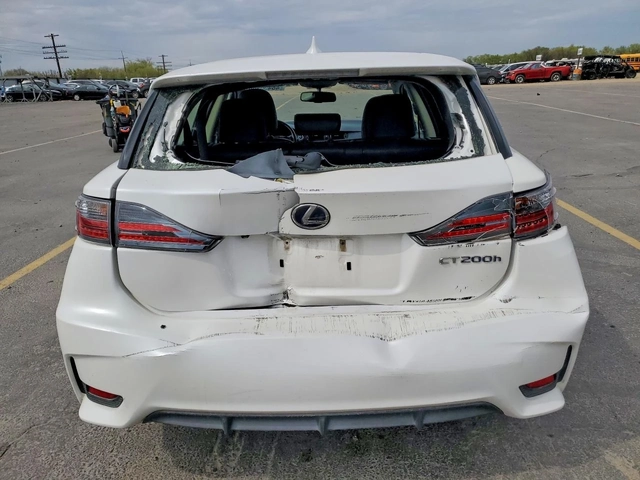 Lexus CT 200h - автомобили, коли, обяви за нови и употребявани 8