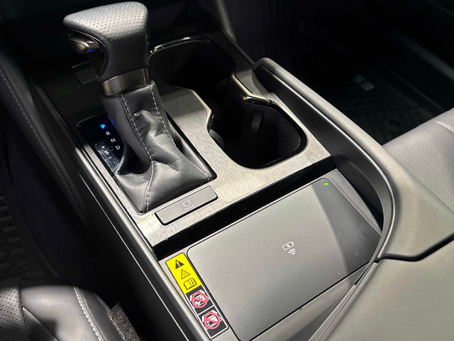 Lexus ES 3.5L 6cyl FWD - автомобили, коли, обяви за нови и употребявани 15