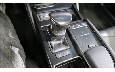 Lexus ES 300 Supreme - автомобили, коли, обяви за нови и употребявани 15
