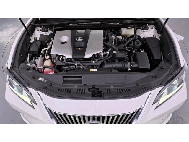 Lexus ES 300 Supreme - автомобили, коли, обяви за нови и употребявани 16