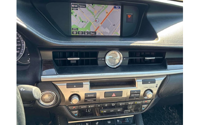 Lexus ES 350 * 4dr Sdn * 2 КЛЮЧА* ПОДГРЕВ* KEYLESS* - автомобили, коли, обяви за нови и употребявани 8