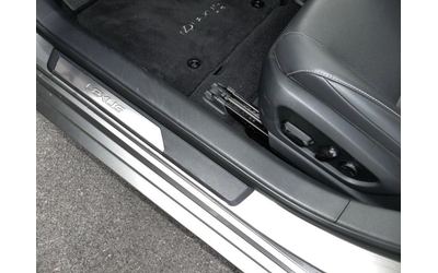 Lexus ES 300h - автомобили, коли, обяви за нови и употребявани 11