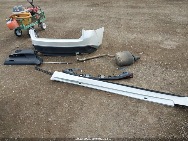 Lexus IS 300 2.0L I-4 DI, DOHC, VVT, TURBO, 241HP Rear Wheel Drive - автомобили, коли, обяви за нови и употребявани 11