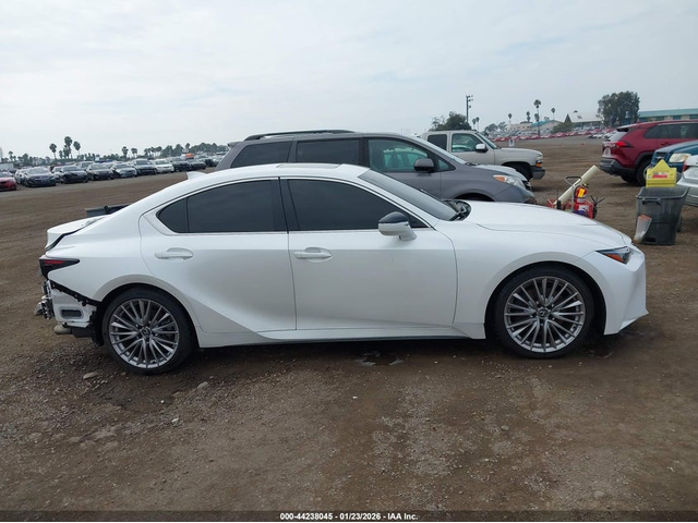 Lexus IS 300 2.0L I-4 DI, DOHC, VVT, TURBO, 241HP Rear Wheel Drive - автомобили, коли, обяви за нови и употребявани 13