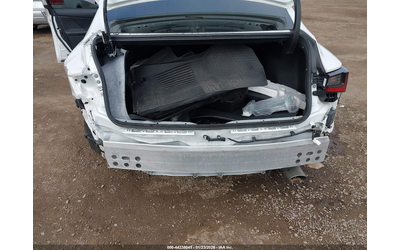 lexus-is-300-2-0l-i-4-di-dohc-vvt-turbo-241hp-rear-wheel-drive - 5