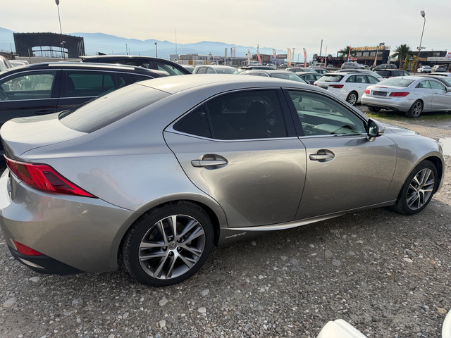 Lexus IS 300 2.5 HYBRID - автомобили, коли, обяви за нови и употребявани 3