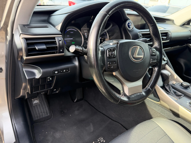 Lexus IS 300 2.5 HYBRID - автомобили, коли, обяви за нови и употребявани 8
