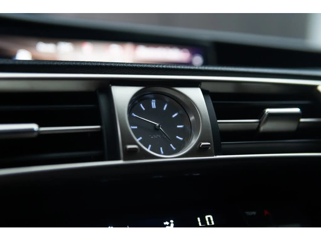 Lexus IS 300 - автомобили, коли, обяви за нови и употребявани 9