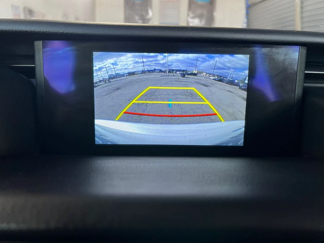 Lexus IS 300 * АвтоКредит * (ЦЕНА ДО БГ) - автомобили, коли, обяви за нови и употребявани 13