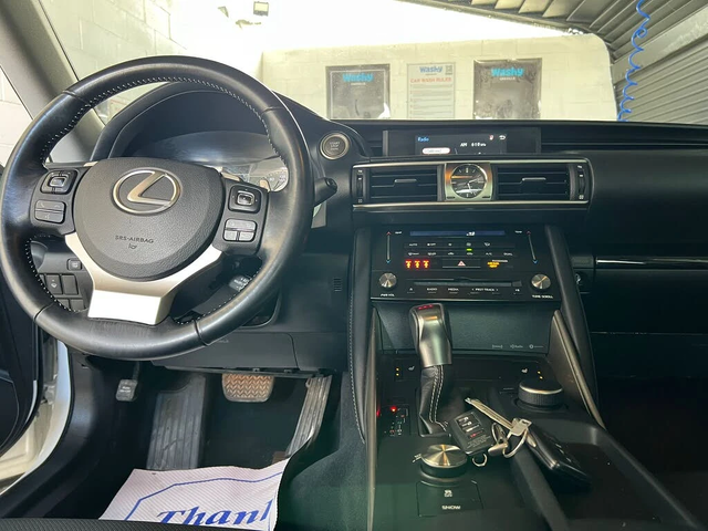 Lexus IS 300 * АвтоКредит * (ЦЕНА ДО БГ) - автомобили, коли, обяви за нови и употребявани 9